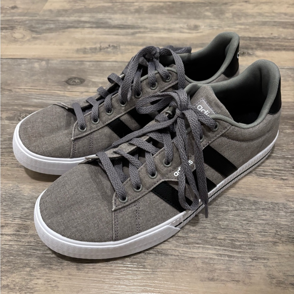 Adidas Men's Daily 3.0 Charcoal and Black Sneakers